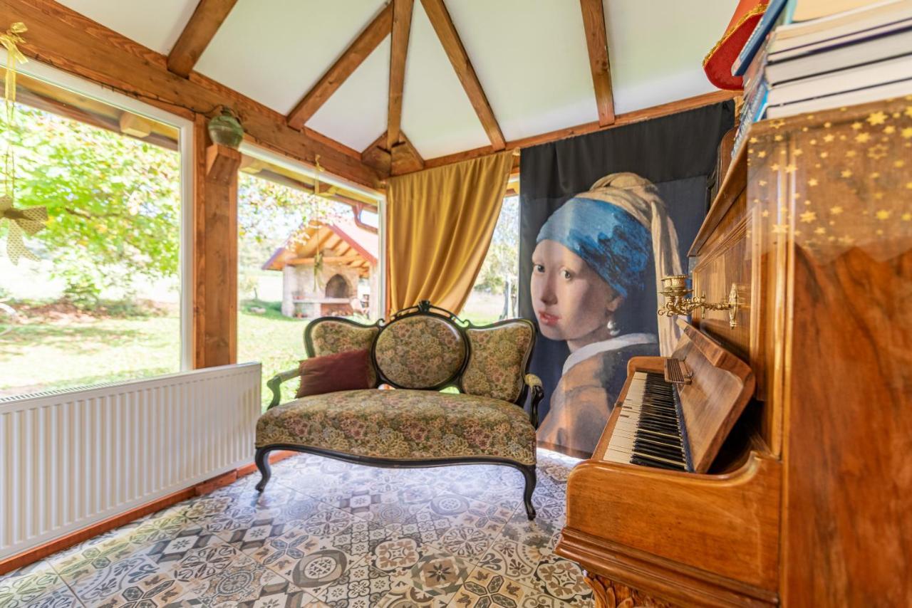 Villa Magnus Lupus Korenica Esterno foto