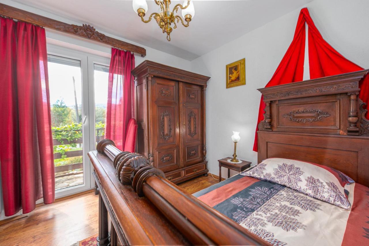 Villa Magnus Lupus Korenica Esterno foto