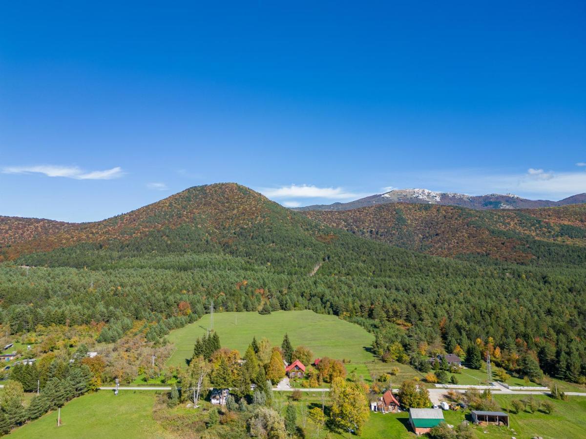 Villa Magnus Lupus Korenica Esterno foto