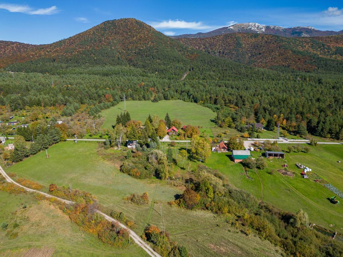 Villa Magnus Lupus Korenica Esterno foto